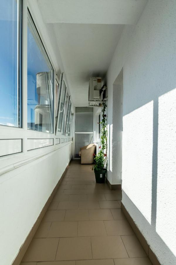 クラヨーヴァApartament Centru - Cecアパートメント エクステリア 写真